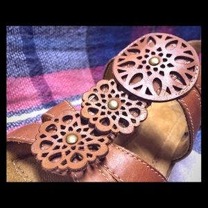 ⌛️ LAST CHANCE! Natural Soul - Sandals Size 7